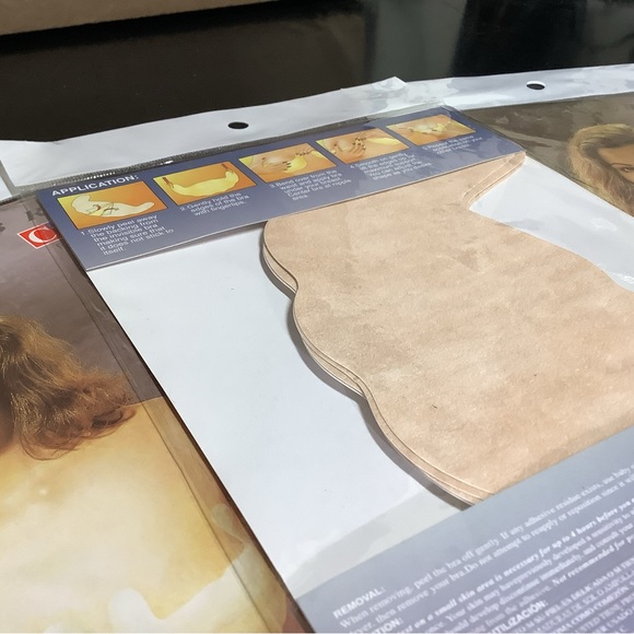 9 pairs-Invisible Bra self-adhesive microporous disposable, color nude, sz: C - Picture 8 of 12